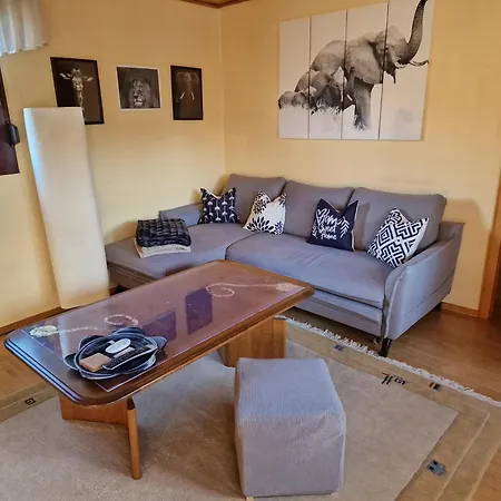 Hell Und Gemuetlich, Ca. 60qm. Appartement *