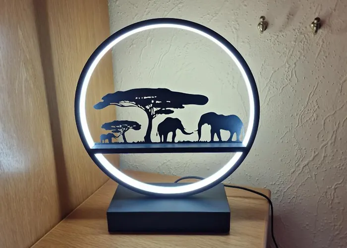 Hell Und Gemuetlich, Ca. 60qm. * 奥斯纳布吕克